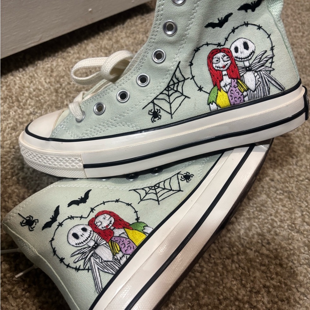 Graphic High-Top Sneakers with Halloween Design
